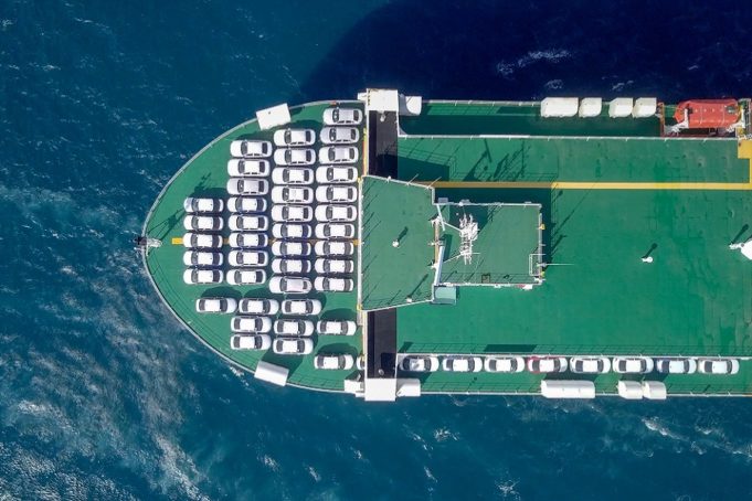 Comment faire traverser l’atlantique à sa voiture ?